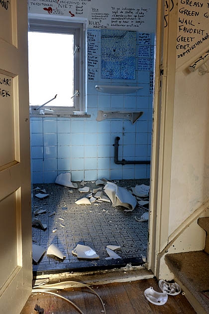 house of words 11-2010 2386